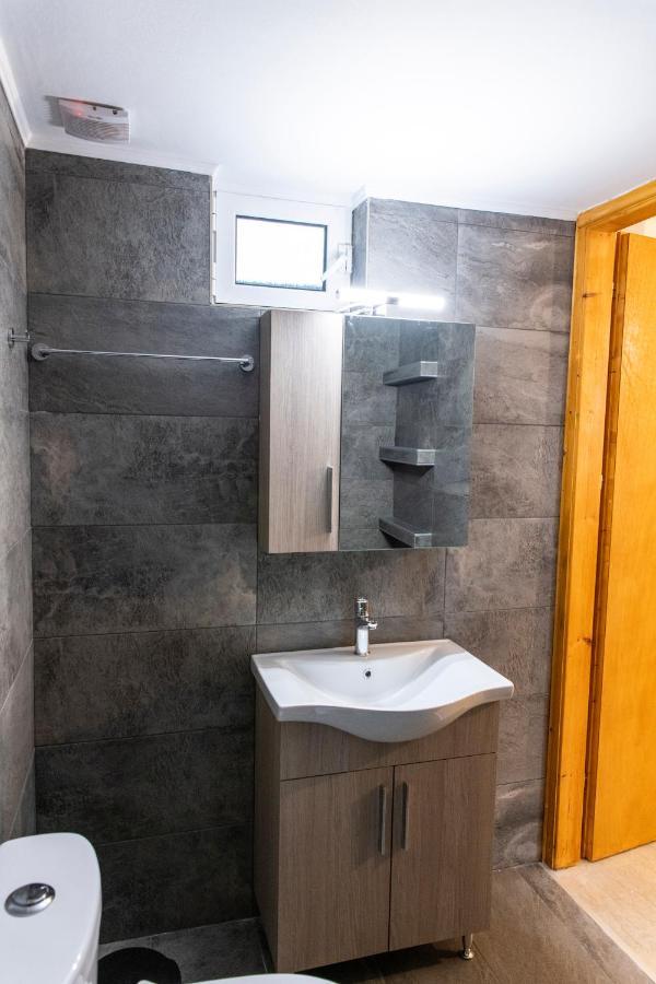 Walnut Home Apartment Near Ancient Olympia Krestena Ngoại thất bức ảnh